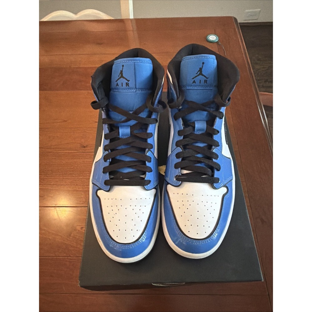 Air Jordan 1 SE Mid Signal Blue/Black/white Size 10 With Extra Laces